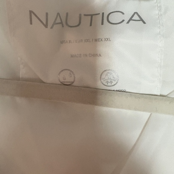 Nautica Women's White Quilted Winter Jacket. NWOT - Picture 3 of 12